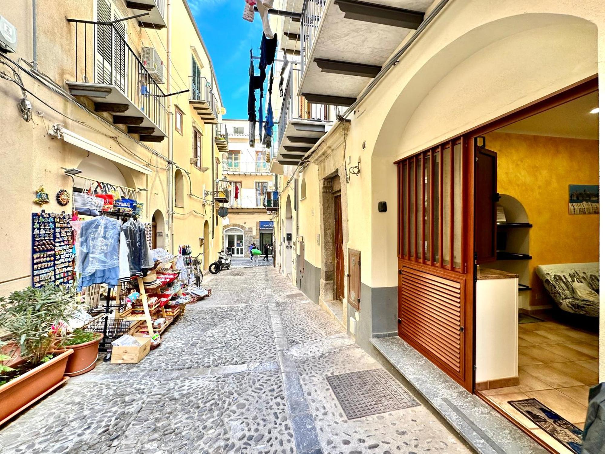 Il Rifugio Del Marinaio By Housilia Apartment เชฟาลู ภายนอก รูปภาพ