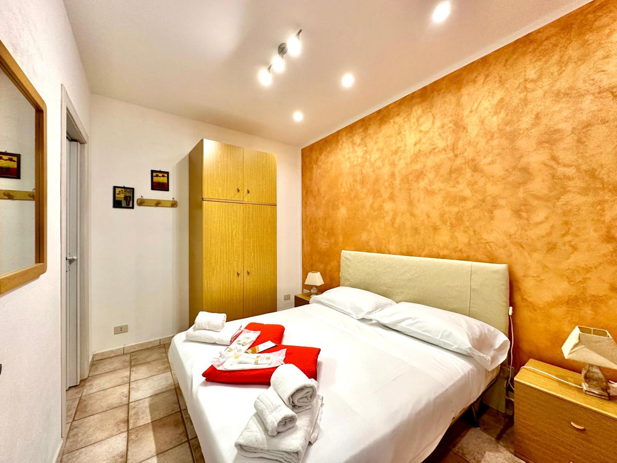 Il Rifugio Del Marinaio By Housilia Apartment เชฟาลู ภายนอก รูปภาพ