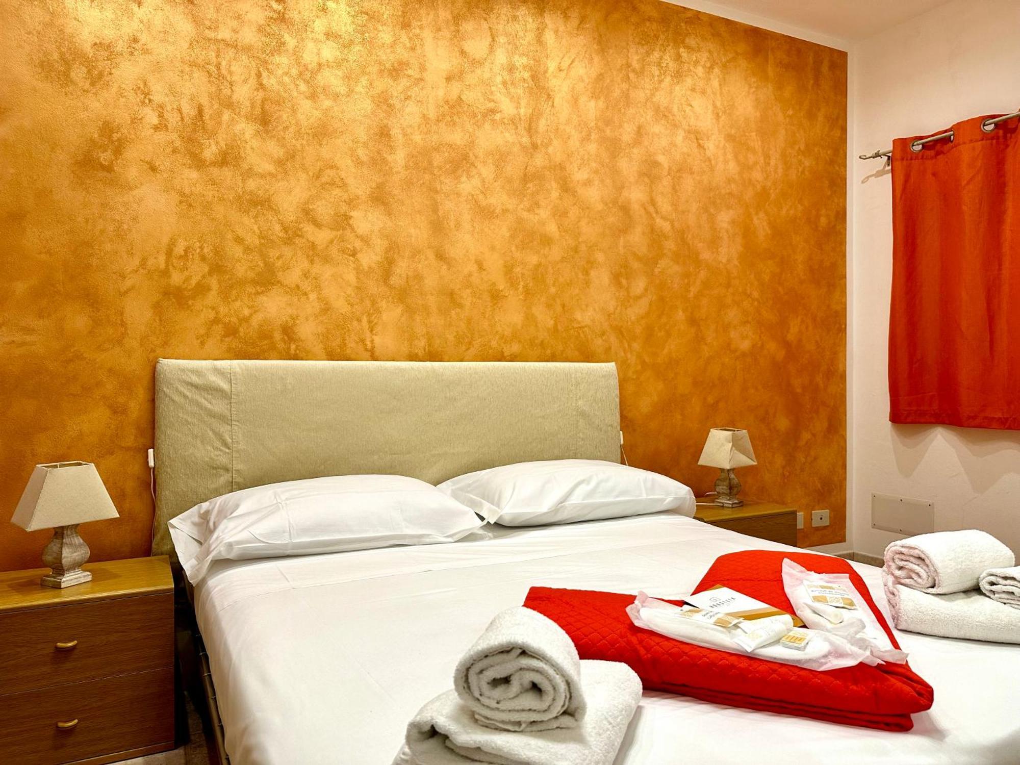 Il Rifugio Del Marinaio By Housilia Apartment เชฟาลู ภายนอก รูปภาพ